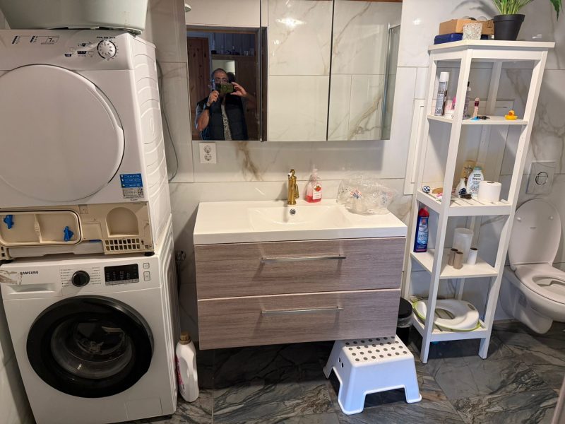 Ny badegulv og kabler
